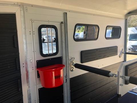 Böckmann PORTAX L-K 2-Sitzer Pferdeanhänger – Neu – Bild 7