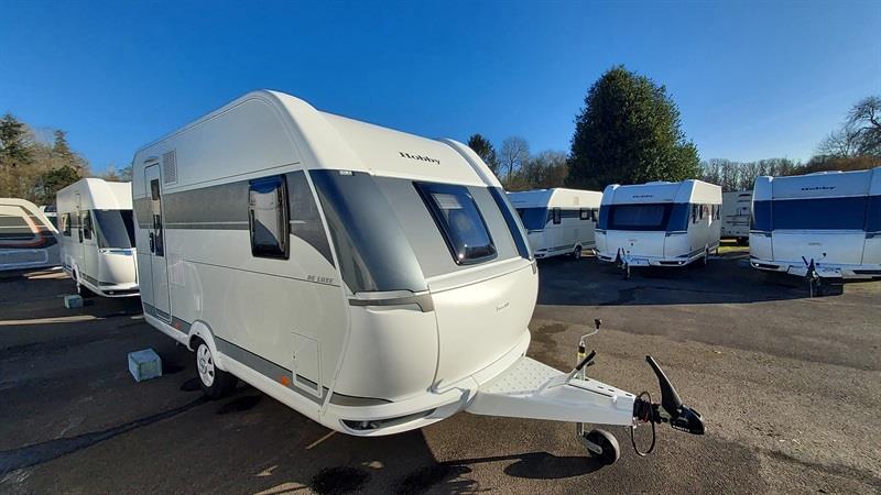 Hobby VON LUXUS 400 SFE – Wohnwagen