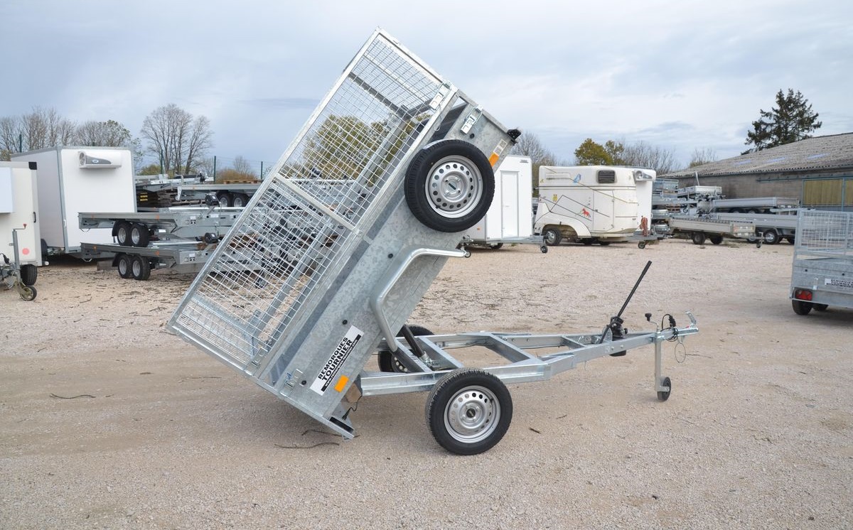 Kippanhänger mit Hydraulikzylinder – Drahtgittererhöhung